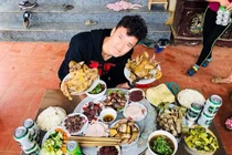 Mâm cỗ ngày Tết của gia đình các cầu thủ Việt Nam có món gì? 