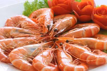 Những ngộ nhận sai lầm về cách ăn tôm nhiều người mắc phải