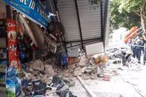 Nhìn lại những vụ sập nhà, biệt thự cổ kinh hoàng ở Hà Nội