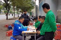 Uber rút lui, Phương Trang rót hơn 2.000 tỉ để cạnh tranh Grab