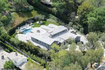 Biết nhà Kardashian giàu nhưng ai ngờ giàu đến độ này