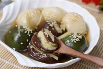 Sáng mùa đông có bát chè trôi nước ngọt ngào, nóng hổi là nhất!