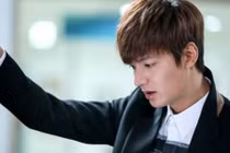 Đêm đầu bên nhau, tôi chết sững với hình xăm nơi ngực vợ 