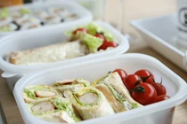 Lý do tuyệt đối không dùng hộp nhựa đựng thực phẩm