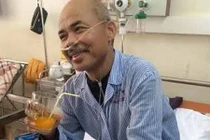 Nghệ sĩ Hán Văn Tình mỉm cười chống chọi bệnh ung thư