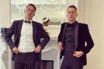 Cặp cầu thủ sinh đôi “hotboy” của tuyển Nga cực sành điệu tại World Cup