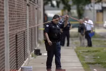 Trong 14 giờ ở Chicago: 44 phát đạn, 5 người thiệt mạng