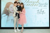 Phong cách thời trang trẻ trung của Thu Thủy khi hẹn hò bạn trai kém 10 tuổi