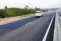 Khắc phục xong điểm hư hỏng ở cao tốc 34.500 tỷ Đà Nẵng - Quảng Ngãi