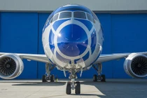 Tận mắt máy bay Boeing 787-9 Dreamliner độc lạ bậc nhất