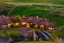 Những ngôi nhà bom tấn giờ thế nào?