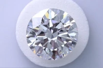 Bên trong nhà máy sản xuất kim cương nhân tạo cực chất