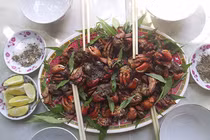 Không ngờ Việt Nam lại có những món gỏi lạ độc này