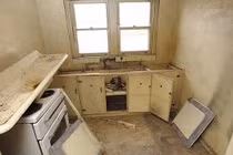 Cận cảnh ngôi nhà cũ nát, vẫn bán được 67 tỷ đồng