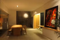 Nhà Việt yên bình lên báo Tây