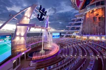 Cận cảnh "thành phố nổi" trên biển siêu xa hoa