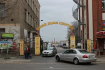 Thăm chợ Đồng Xuân, TTTM Sapa ở nước ngoài