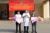 Bộ Y tế tặng bằng khen 2 cá nhân hiến máu cực hiếm cứu bệnh nhân