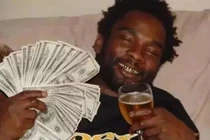 “Thánh đào mỏ” Châu Phi chém gió lý lịch khủng để lừa bạn gái TQ