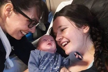 Tim ngừng đập khi sinh con, bà mẹ bất ngờ tỉnh dậy sau 68 phút