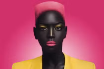 Mê hoặc vẻ đẹp của cô người mẫu da “đen như than"