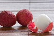 Tác dụng giảm cân không ngờ của... quả vải 