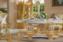 Nội thất dát vàng, pha lê “kịch độc” trong nhà đại gia