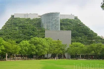 Tòa nhà văn phòng lý tưởng phủ cây xanh mướt ở Nhật