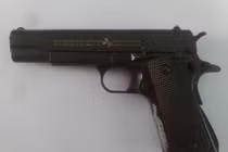 Tạm giữ nghi phạm dùng súng bắn đạn vào xe chở học sinh