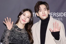 Bí quyết trẻ trung của nữ ca sĩ lấy chồng kém 17 tuổi