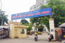 Bé trai Hà Nội 10 tuổi tử vong do bác sĩ chẩn đoán sai, chuyển tuyến chậm?