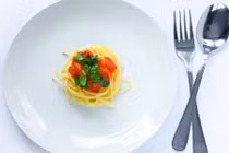 Bỏ túi 9 mẹo ăn trưa lành mạnh tại văn phòng