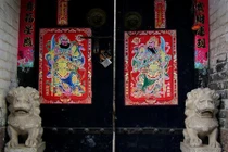 Xem Trung Quốc trang trí nhà cửa đón Tết Nguyên đán