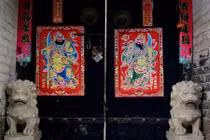 Xem Trung Quốc trang trí nhà cửa đón Tết Nguyên đán