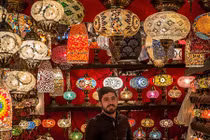 Bên trong khu chợ khổng lồ thu hút 250.000 khách mỗi ngày