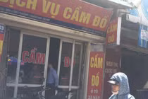 Thua đau vì Argentina: Dân độ cầm 500 chiếc smartphone, tiệm cầm đồ cháy két