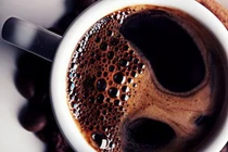 6 loại thực phẩm và đồ uống gây khô da bạn nên tránh