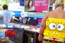 Khó tin những mẫu thời trang gây sốc này có thể xuất hiện ngoài phố