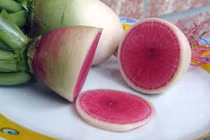 Phát sốt củ cải ruột hồng "đẻ" ra tiền