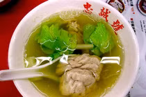 Hãi hùng những món ăn kinh dị của Singapore