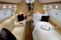 Làm ăn bết bát, đại gia rao bán chuyên cơ 744 tỷ