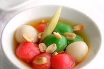 Các món ăn đường phố ngon-bổ-rẻ “hớp hồn” du khách ở Indonesia