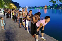 Hà Nội chi 30 tỉ nạo vét hồ Hoàn Kiếm