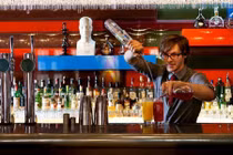 Hộp đêm kiêm khách sạn sang trọng của tỷ phú Microsoft