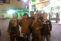 Dân chơi trang bị áo giáp, “hiệp sĩ đường phố” phát… hờn