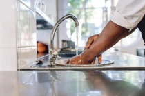 Điều gì xảy ra khi bạn không rửa tay sạch sẽ?