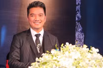 Đàm Vĩnh Hưng nhận danh hiệu Ngôi sao châu Á 2015