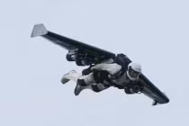 Cận cảnh siêu nhân bay thám hiểm không trung