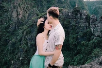 Bạn gái Dũng 'Về nhà đi con' hút hồn với gu thời trang nóng bỏng