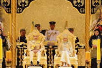 Đám cưới toàn vàng, đá quý của con trai Quốc vương Brunei